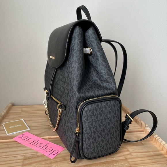 🌼Michael Kors Backpack - Picture 4 of 15